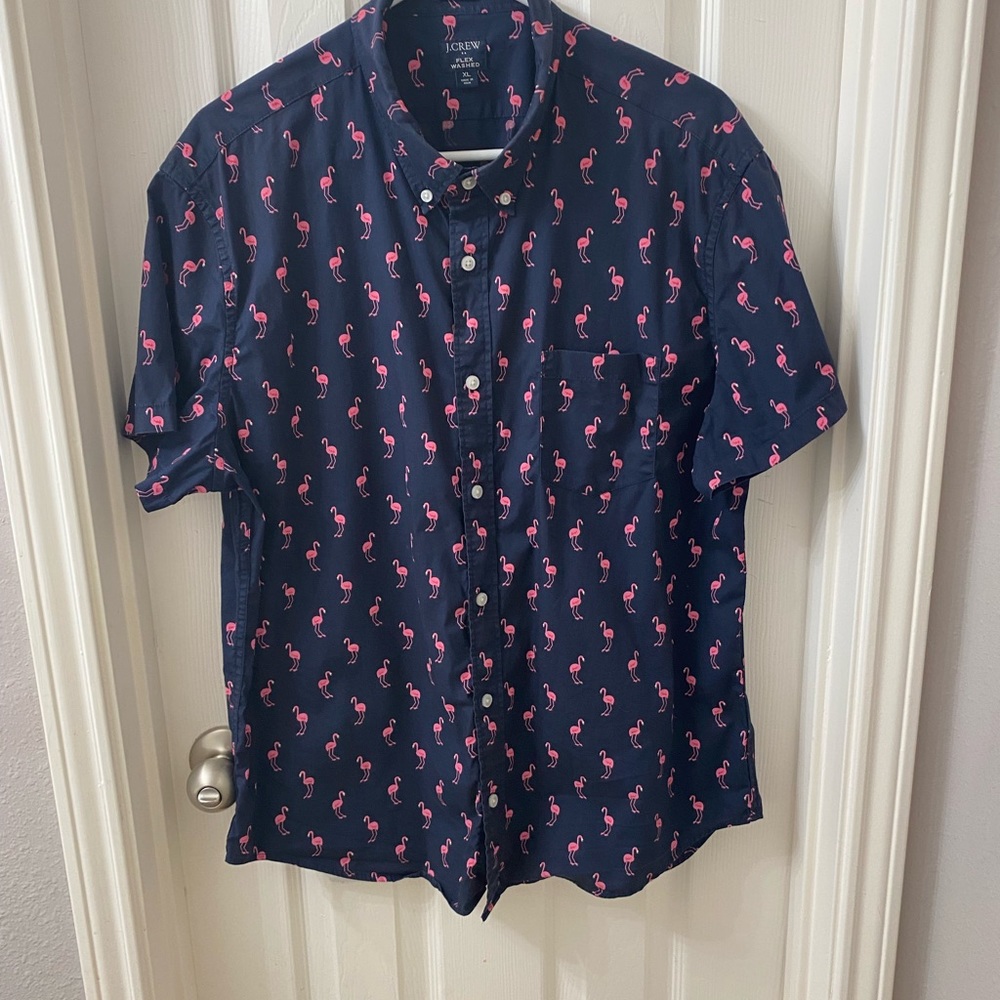 J Crew mens SS shirt. XL slim.  Navy with pink flamingos.